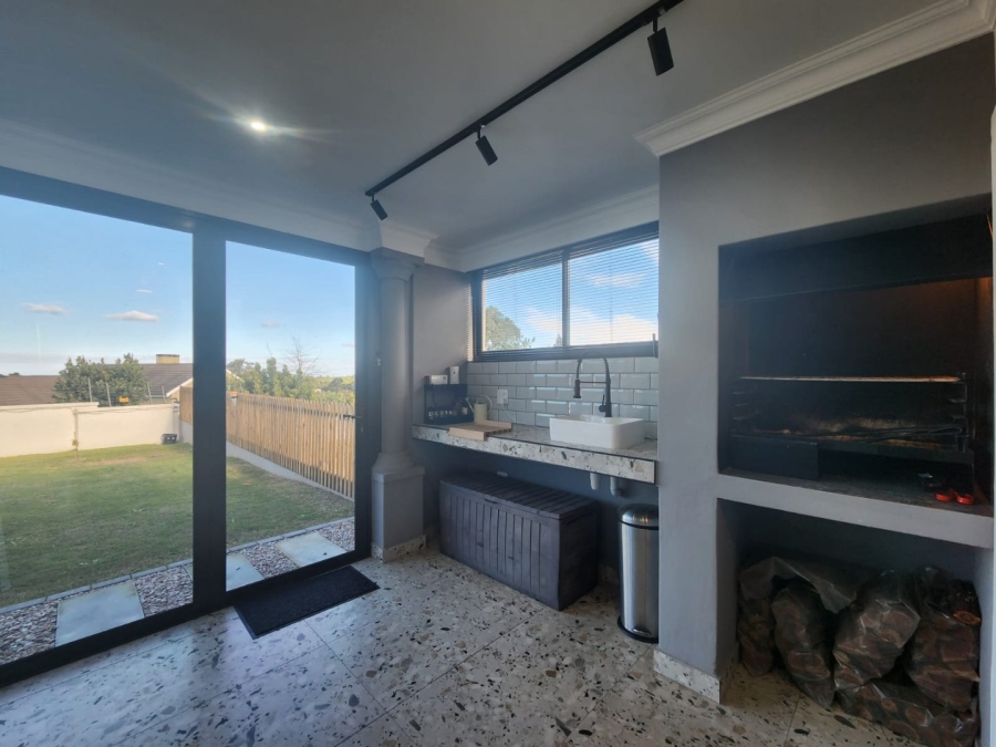 3 Bedroom Property for Sale in Mont Fleur Mountain Estate Western Cape